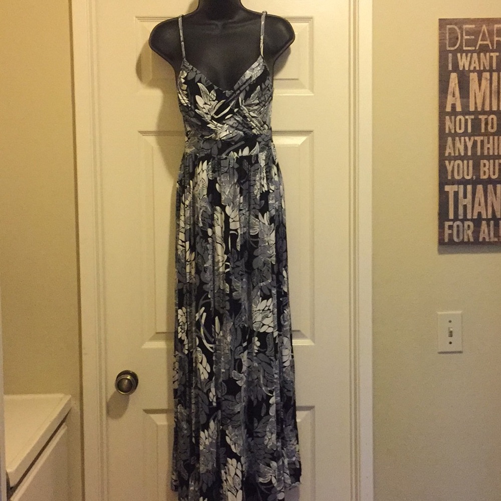 New York & Company Maxi Dress